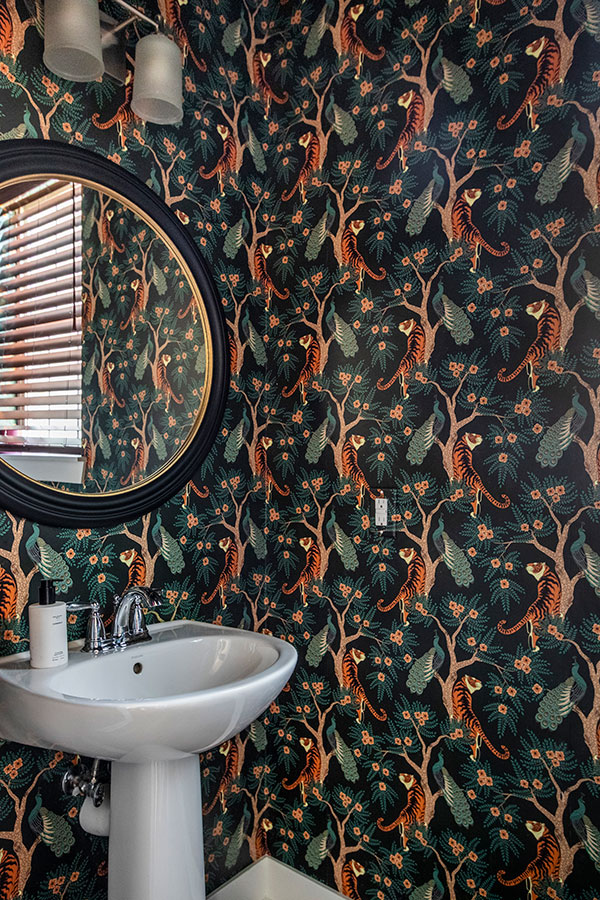 bathroom tiger wallpaper bathroom tiger wallpaper